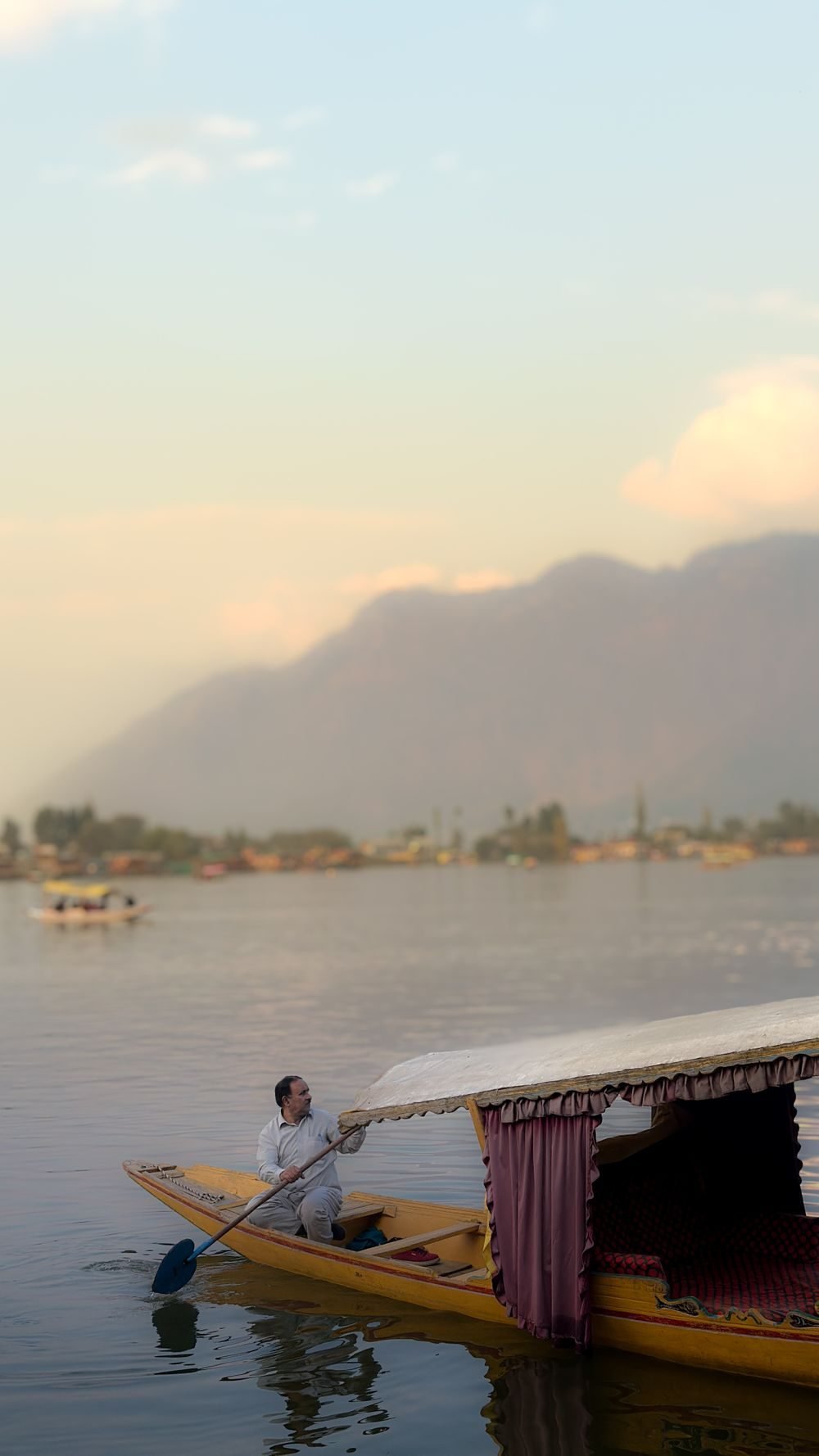 Kashmir Budget Honeymoon holiday package